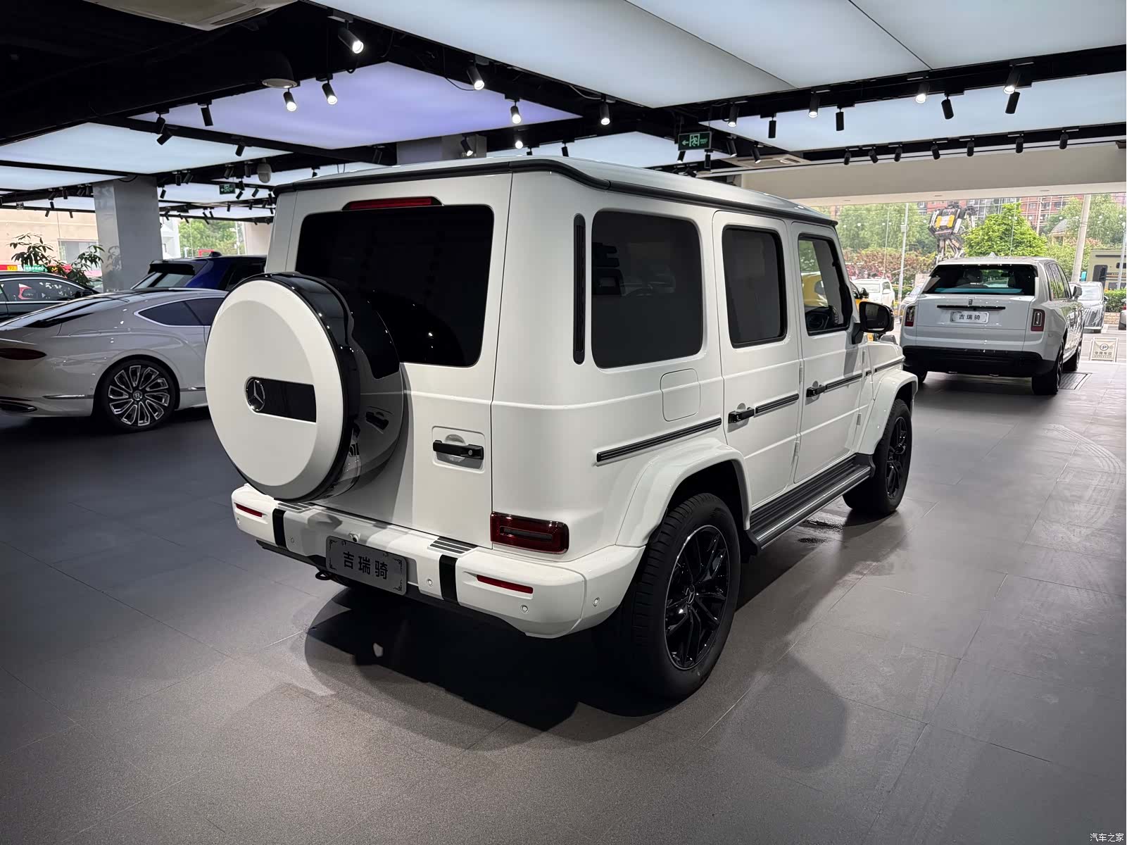 Mercedes-Benz G-Class, 2026 4