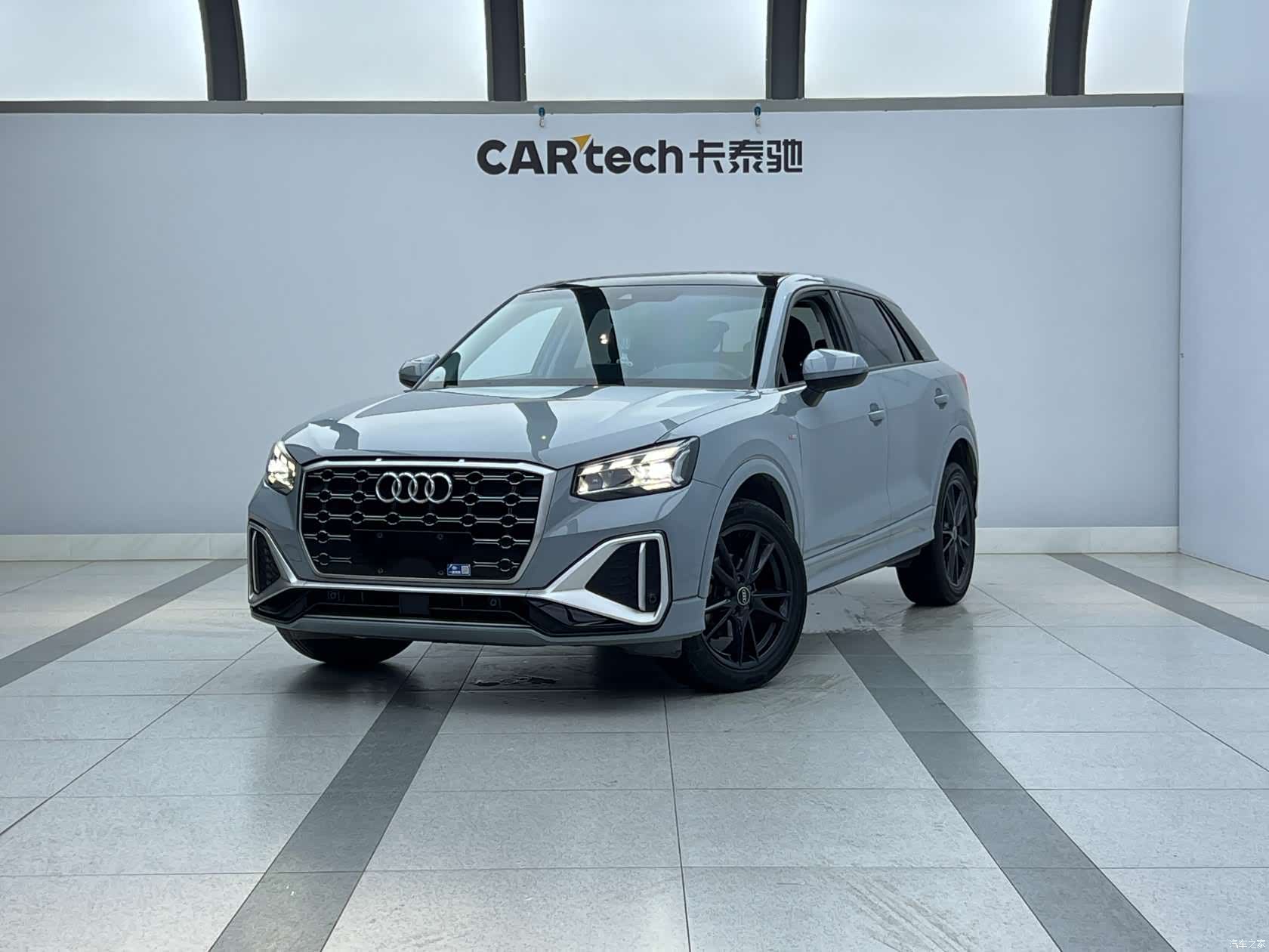 Audi Q2L, 2021 1