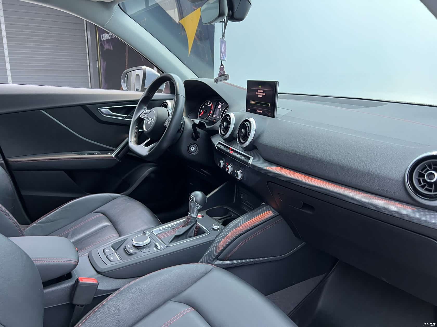 Audi Q2L, 2021 16
