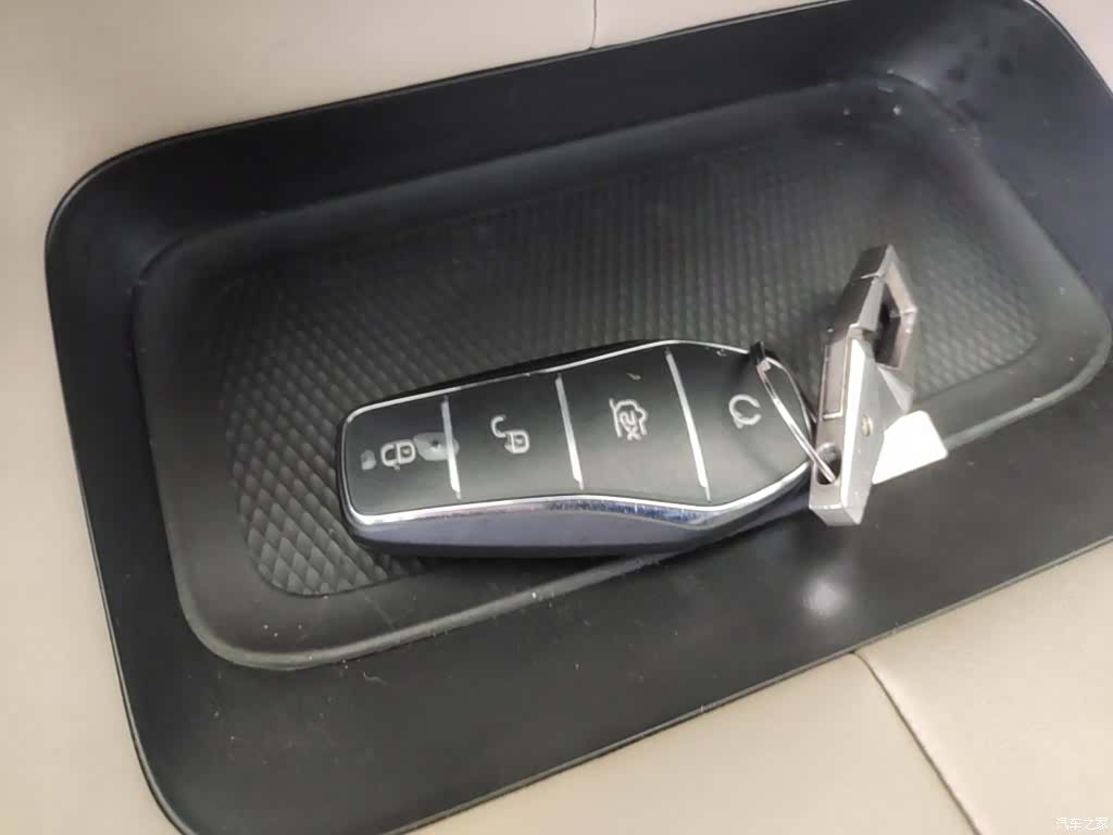 BYD Dolphin, 2023 9