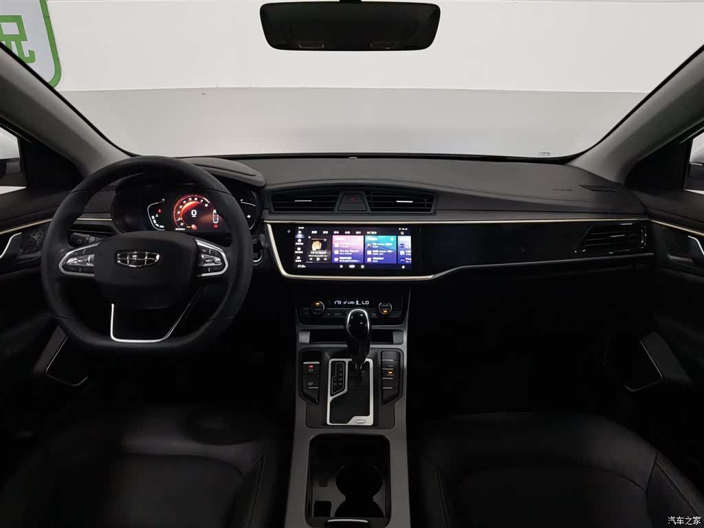 Geely Emgrand, 2021 все фото