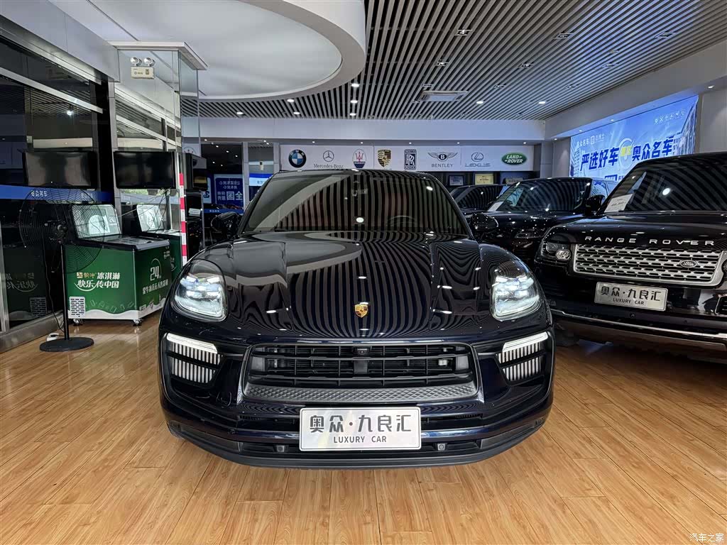 Porsche Macan, 2022 2