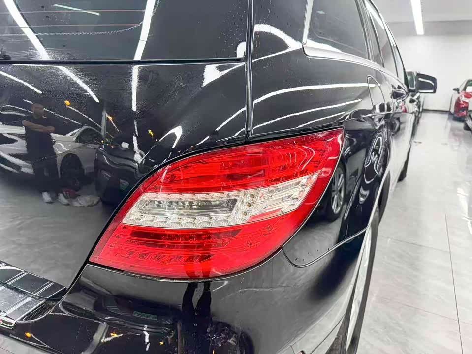 Mercedes-Benz R-class