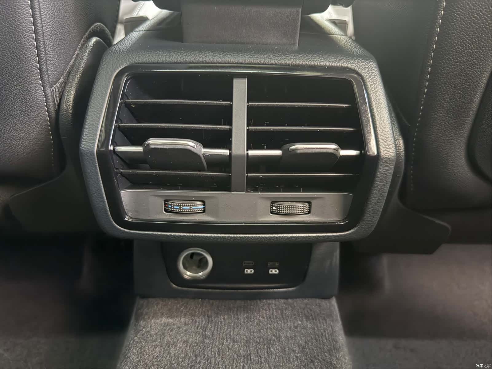Audi Q3, 2022 18