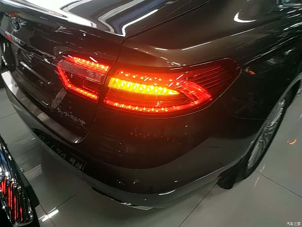 Ford Taurus, 2016 8