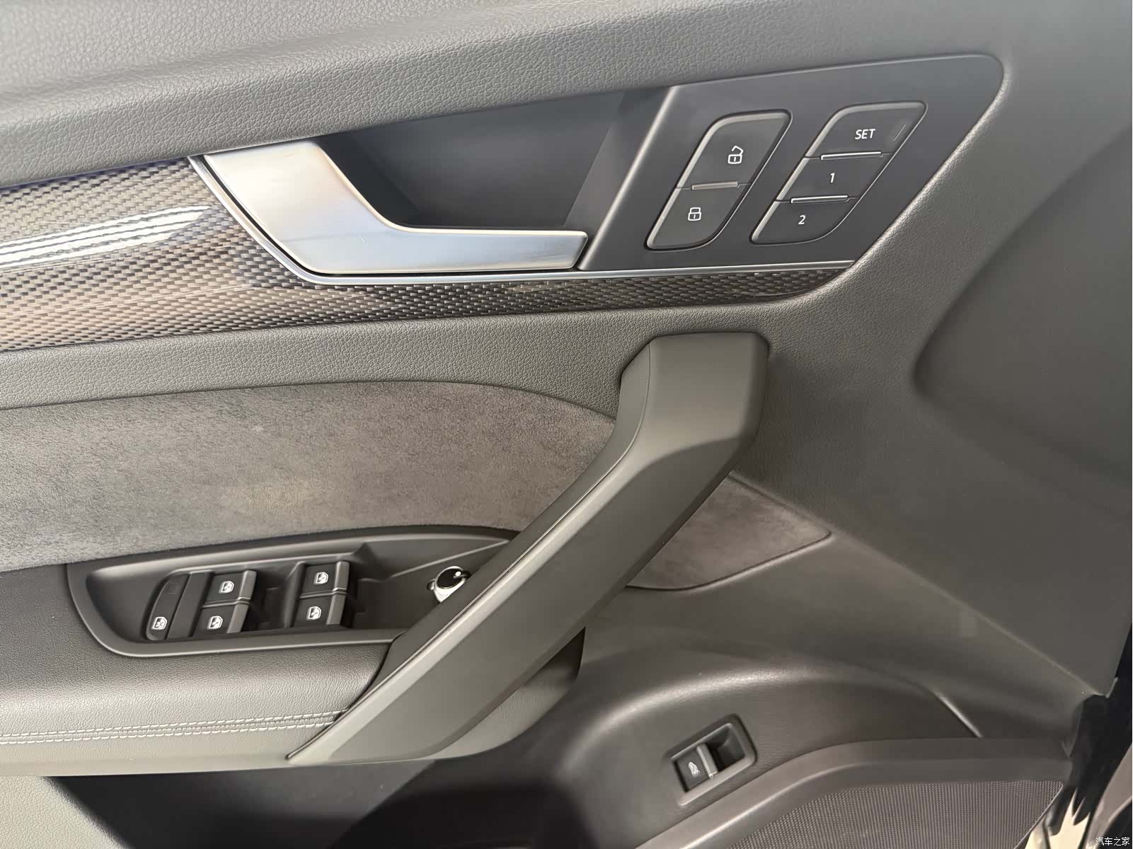 Audi Q5L, 2022 все фото