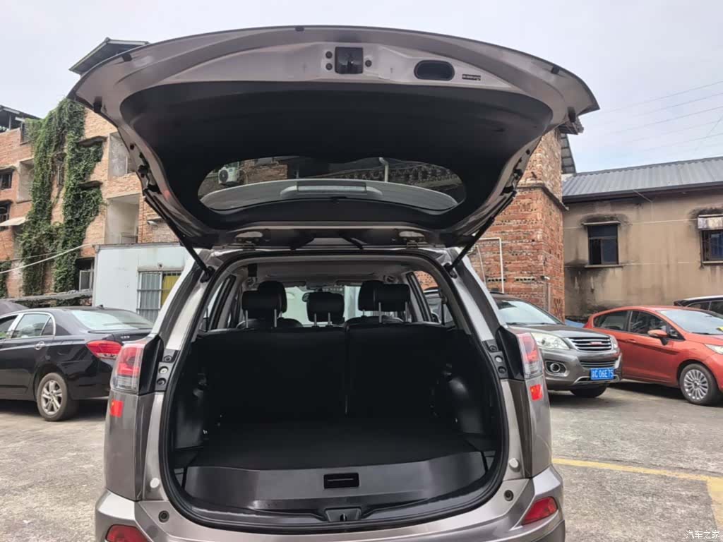 Toyota RAV4, 2018 19