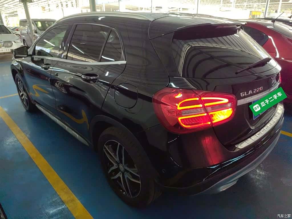 Mercedes-Benz GLA, 2017 전체 사진