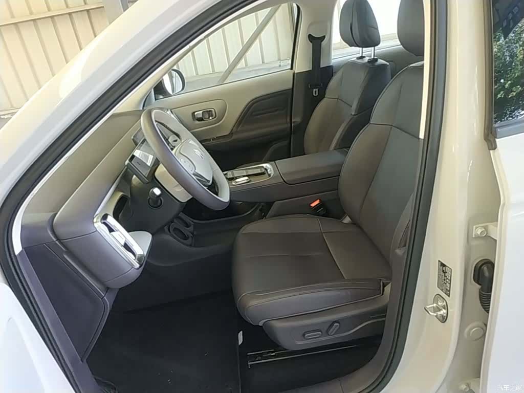 Leapmotor B10, 2025 15