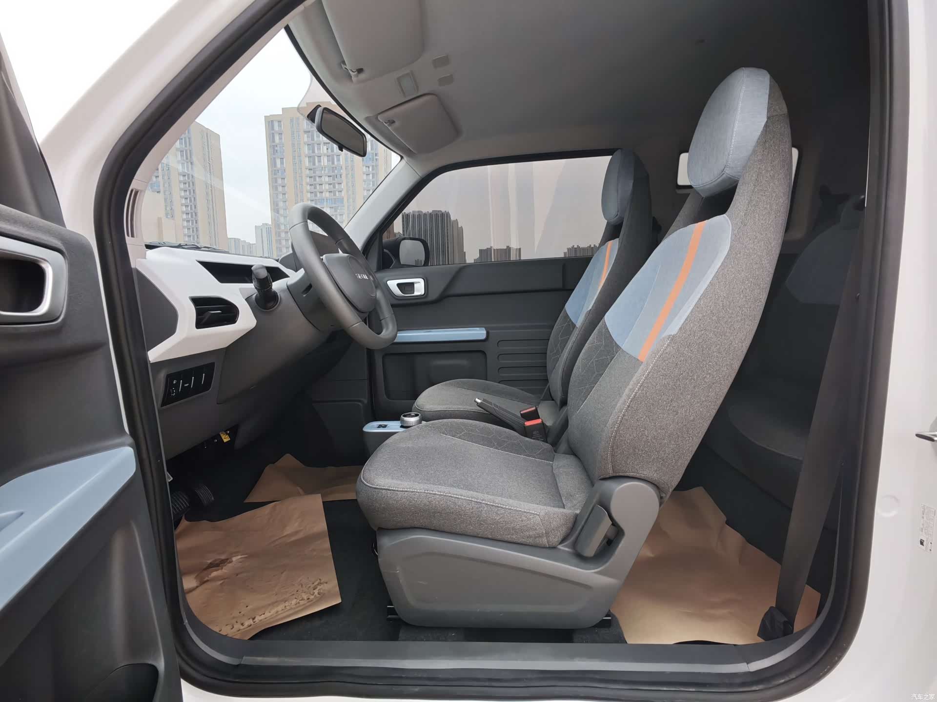 Geely Panda, 2025 18