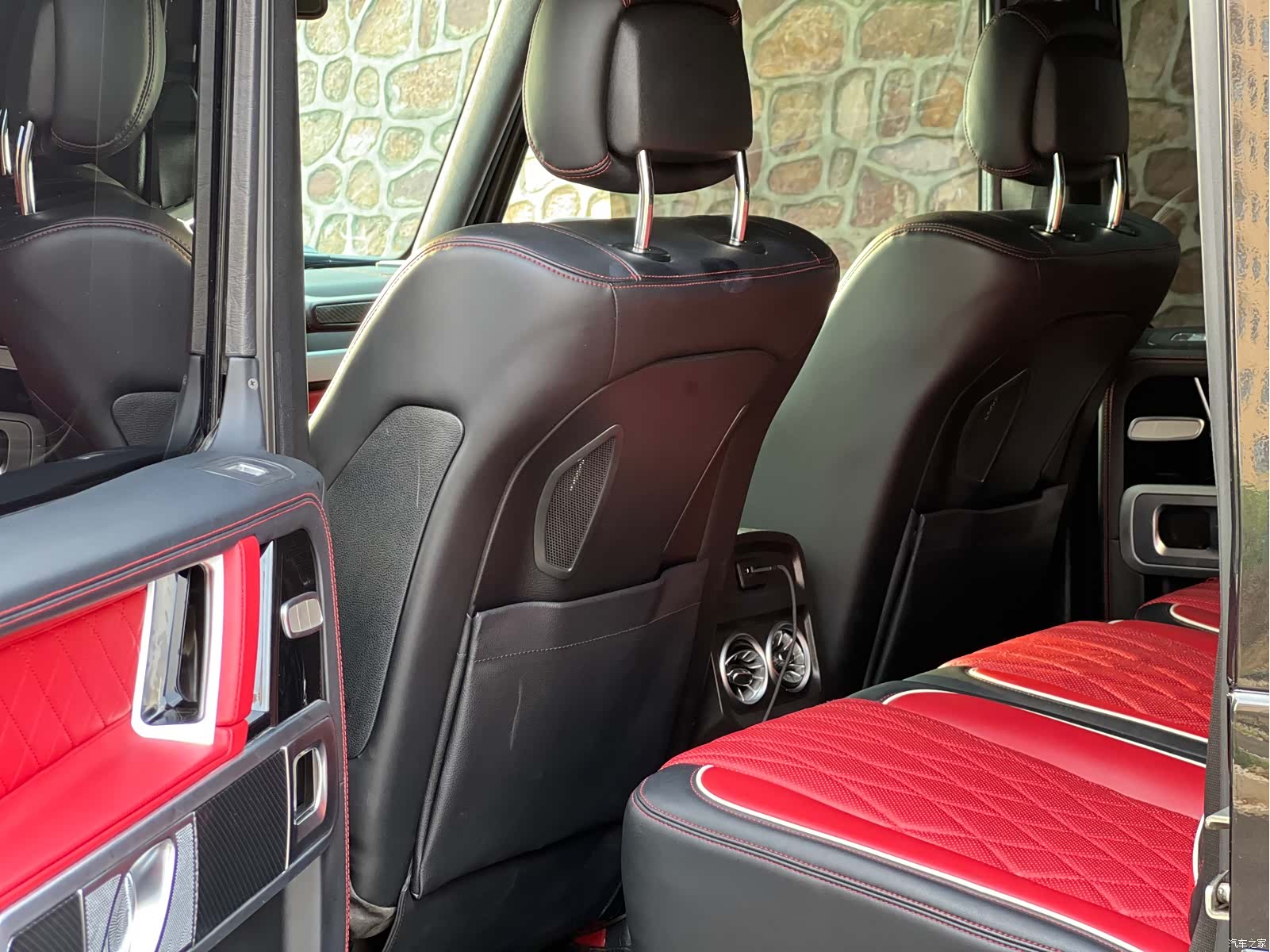 Mercedes-Benz G-Class, 2011 6