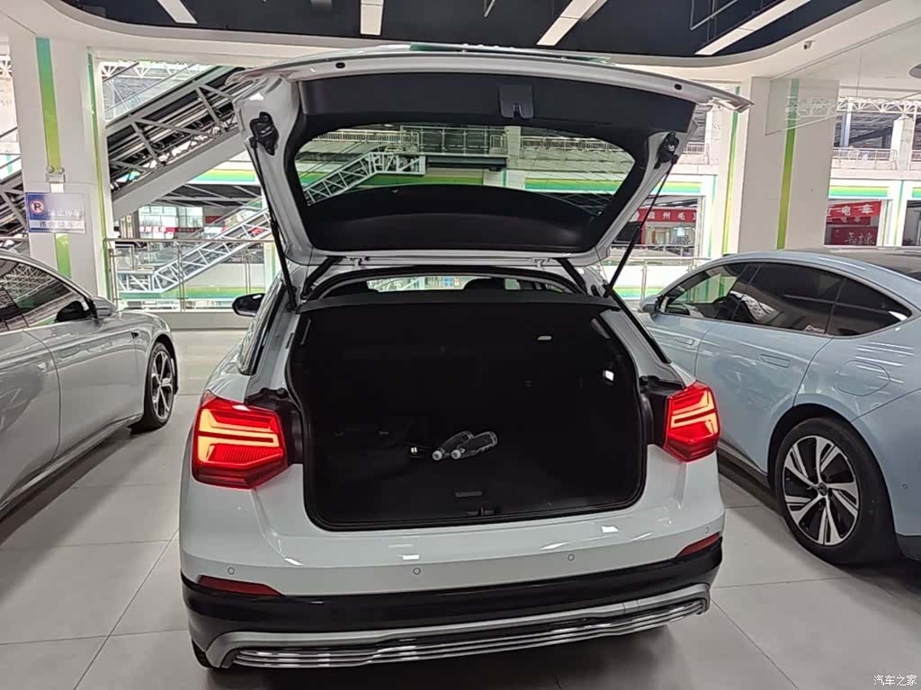Audi e-tron, 2021 19