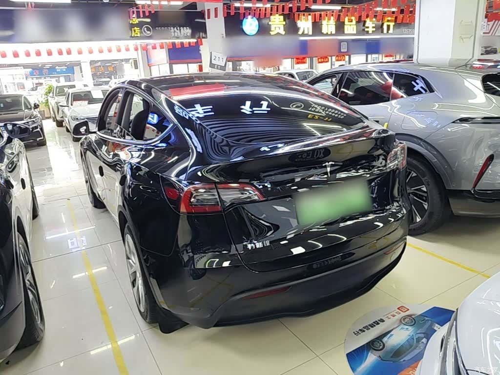 Tesla Model Y, 2023 все фото