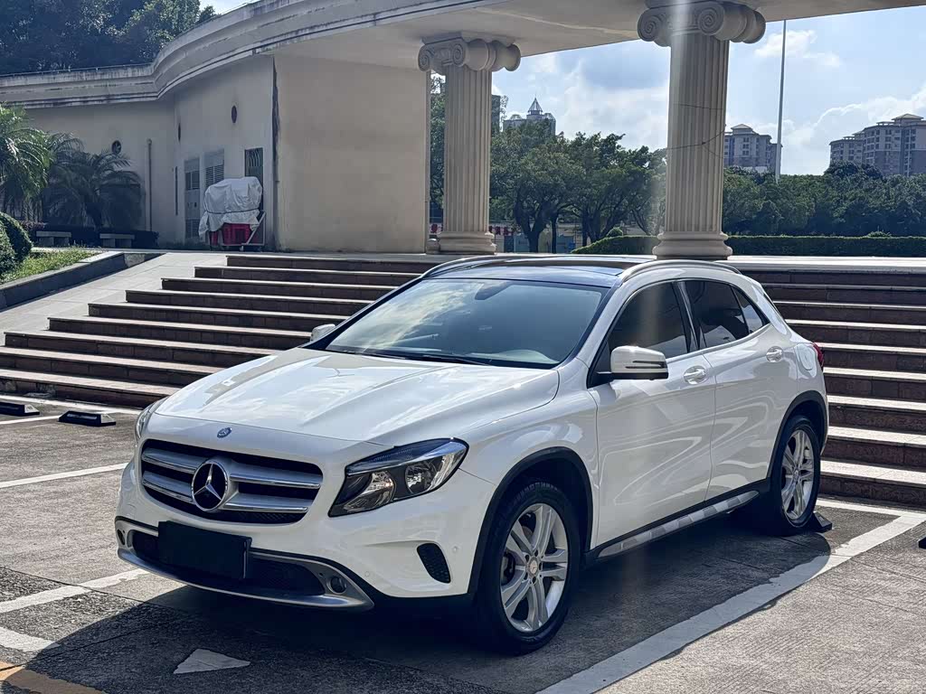 Mercedes-Benz GLA