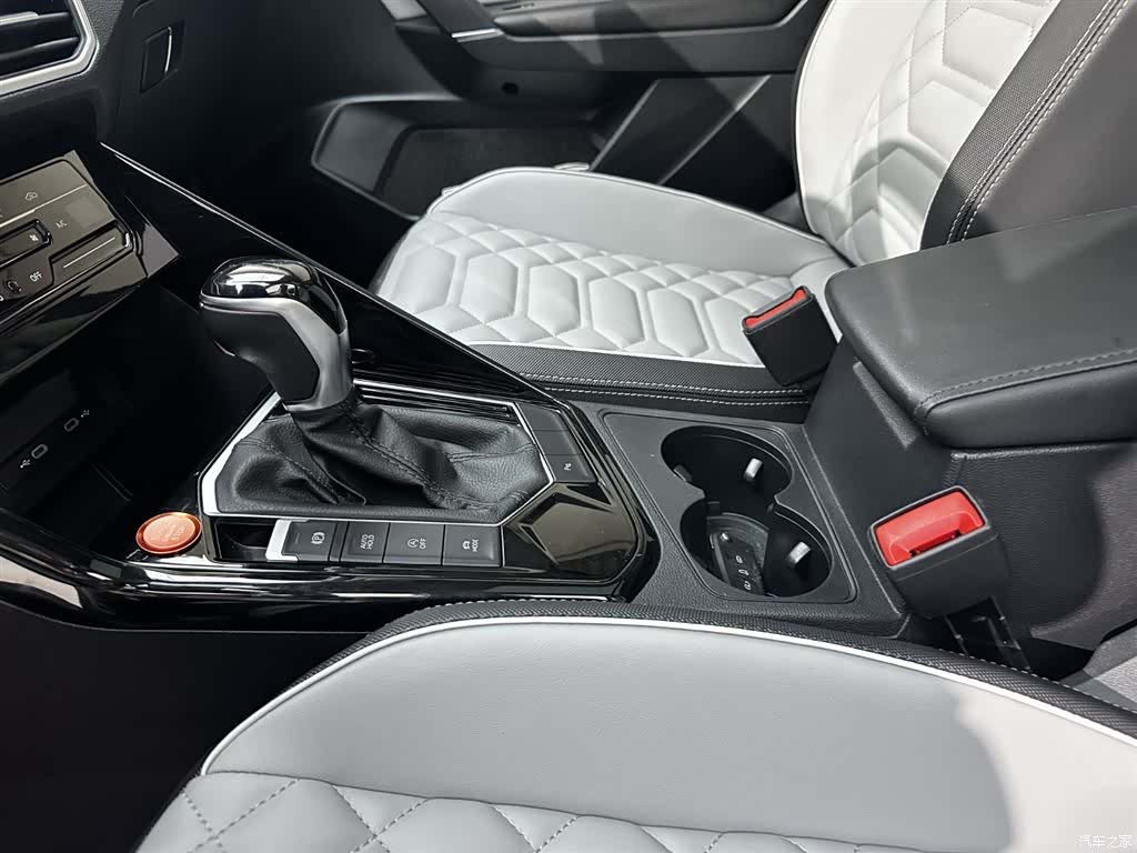 Volkswagen Tayron, 2022 15