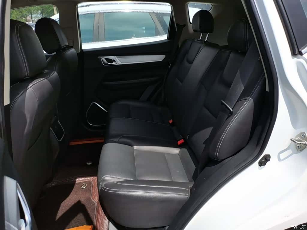 Geely X6, 2019 17