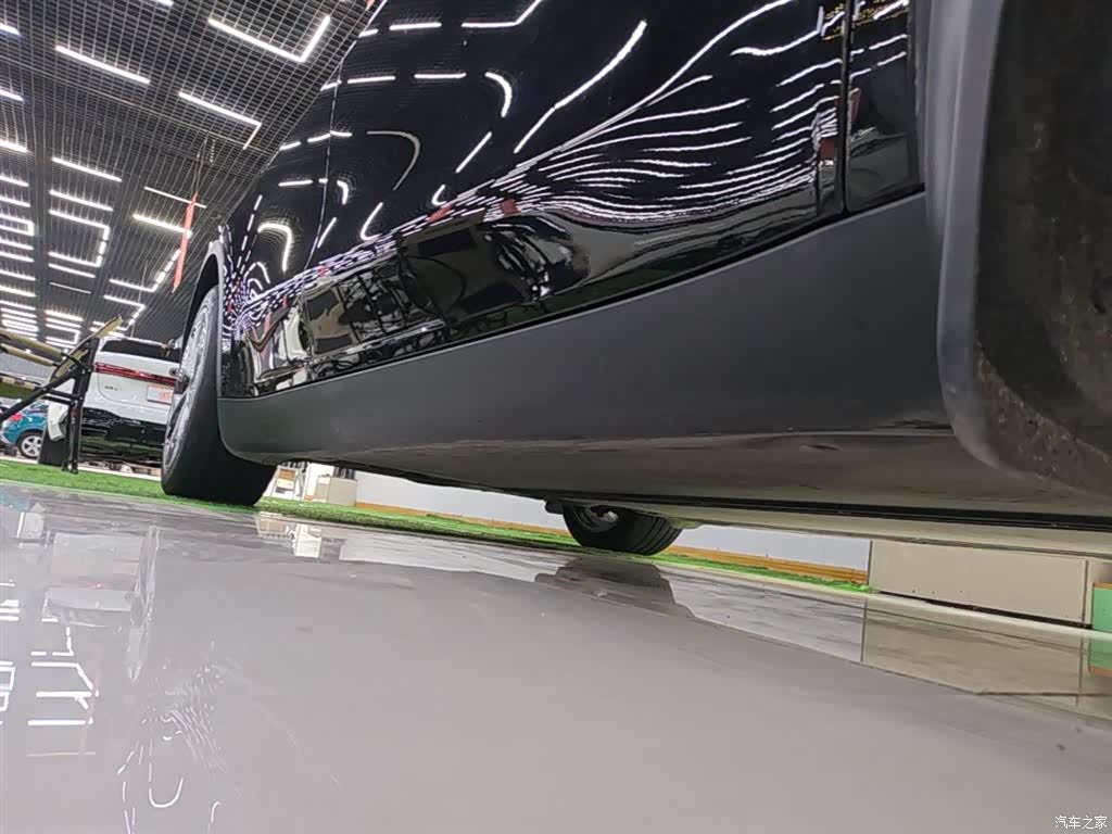 Tesla Model Y, 2023 21