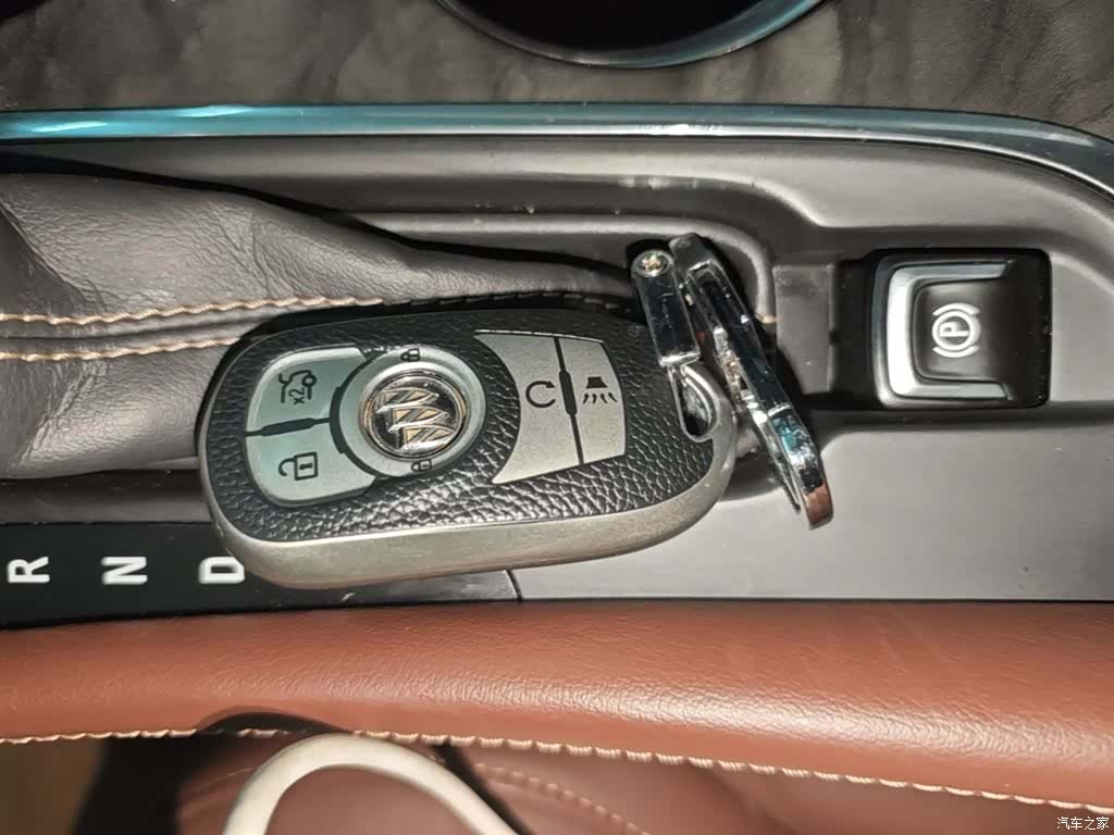 Buick Envision Plus, 2016 9