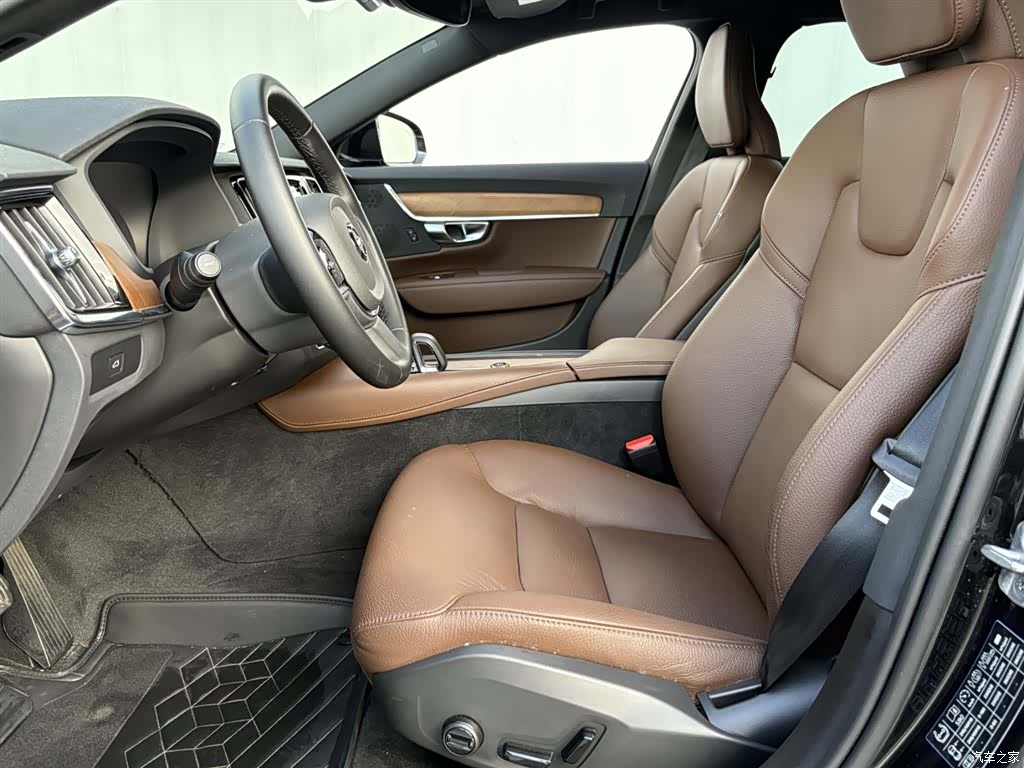 Volvo S90, 2025 15
