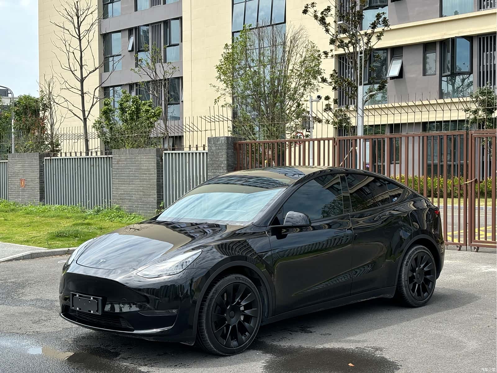 Tesla Model Y, 2022 1