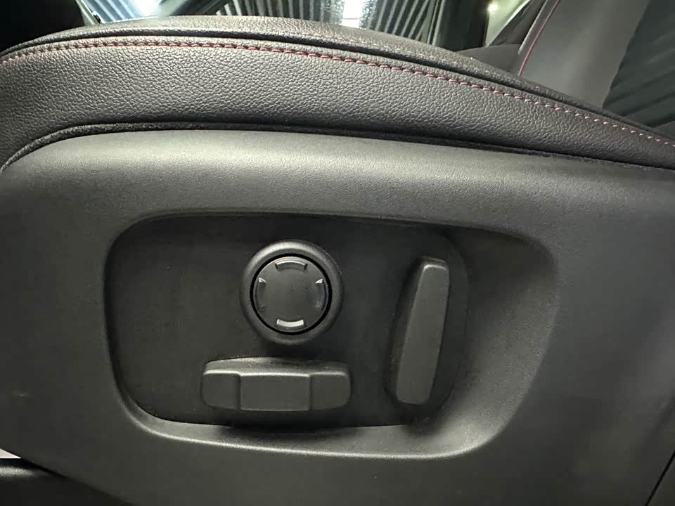 Land Rover Discover sports