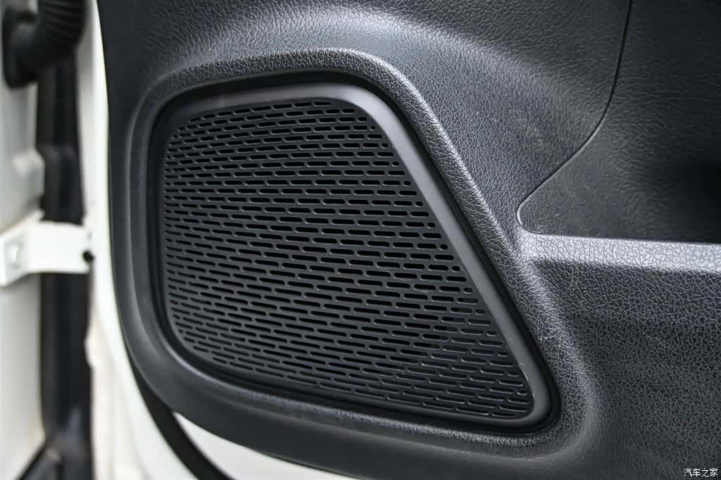 Mercedes-Benz GLB, 2022 25