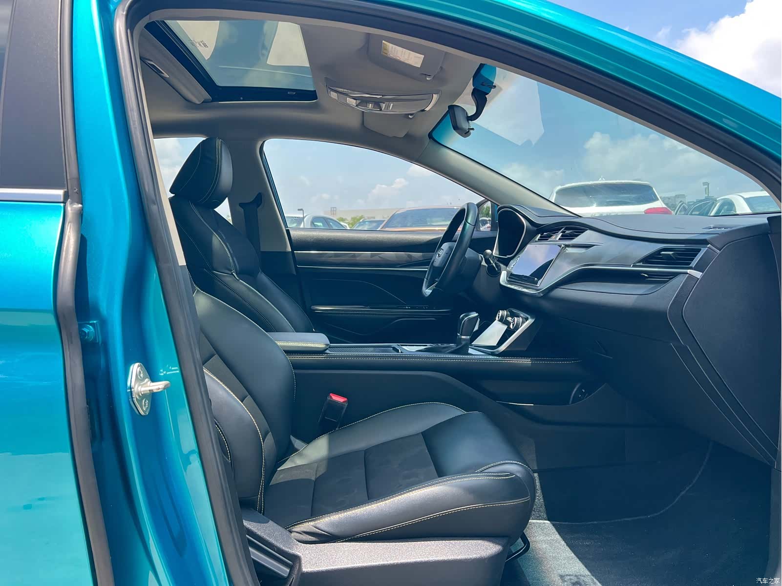 Geely Binray, 2021 8