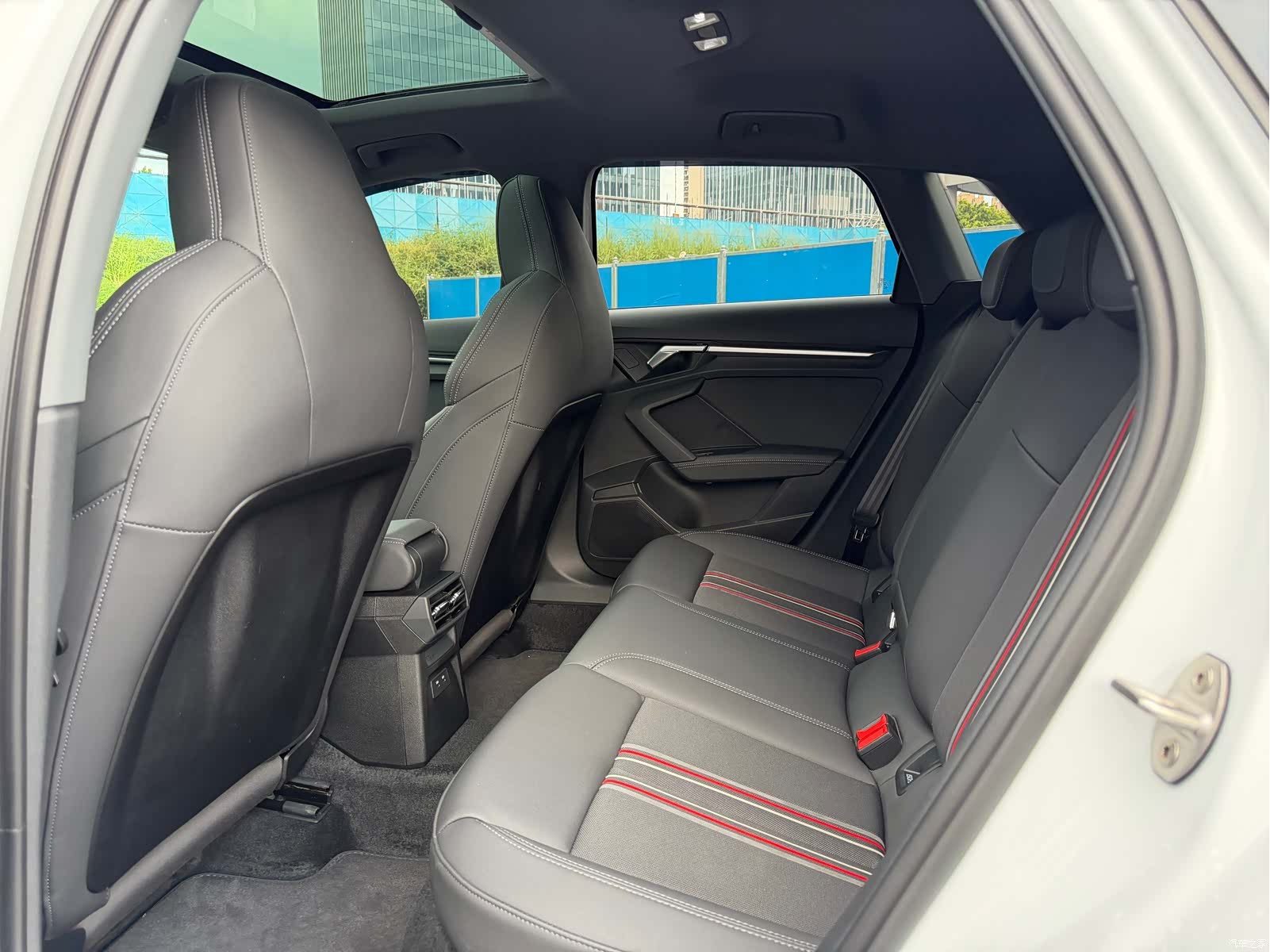 Audi A3, 2023 все фото