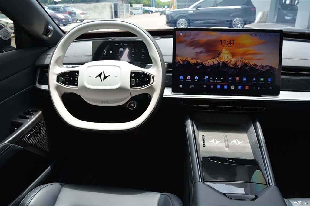 DongFeng eπ007, 2025 13
