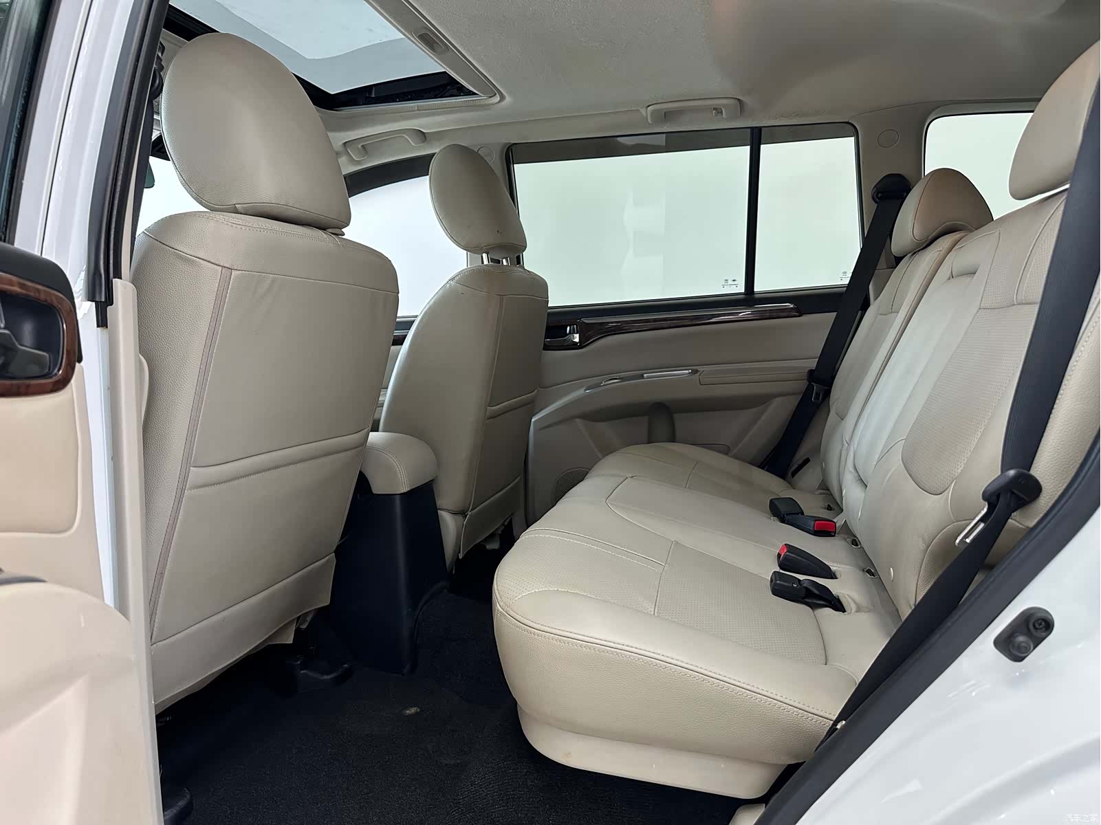 Mitsubishi Pajero, 2017 все фото