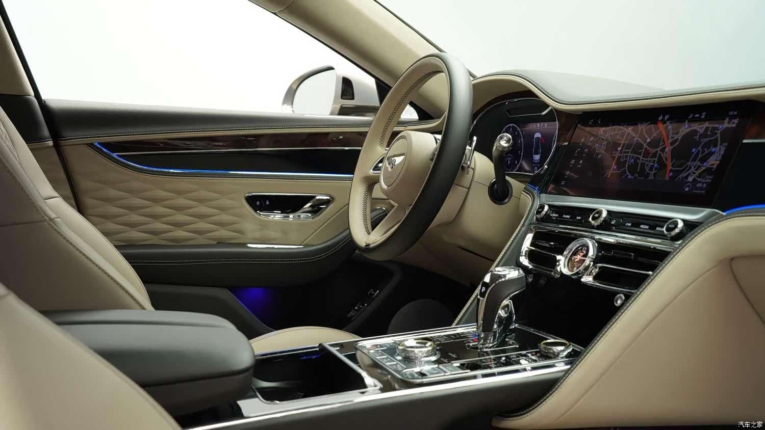 Bentley Flying Spur, 2024 23