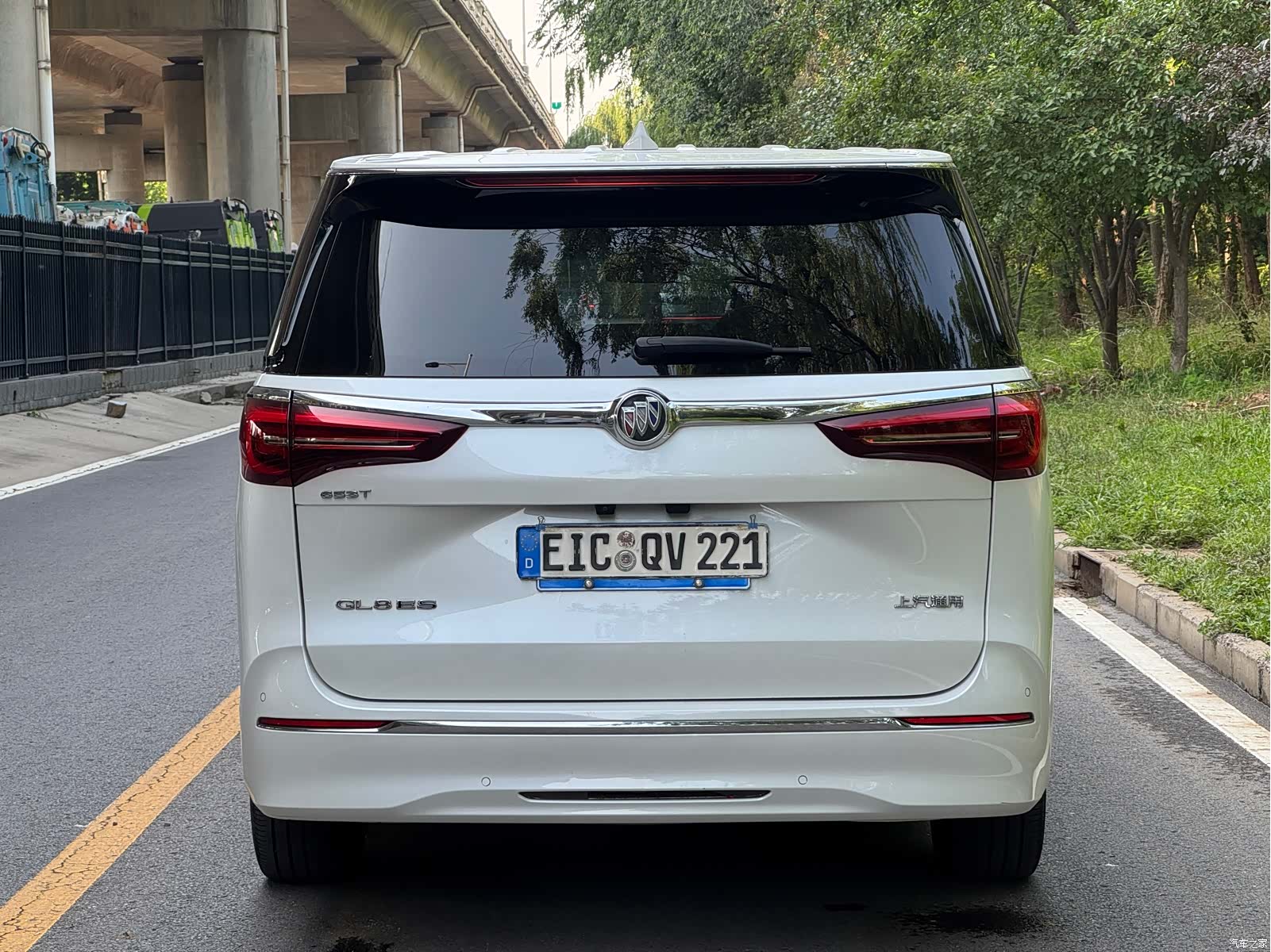 Buick GL8, 2021 20