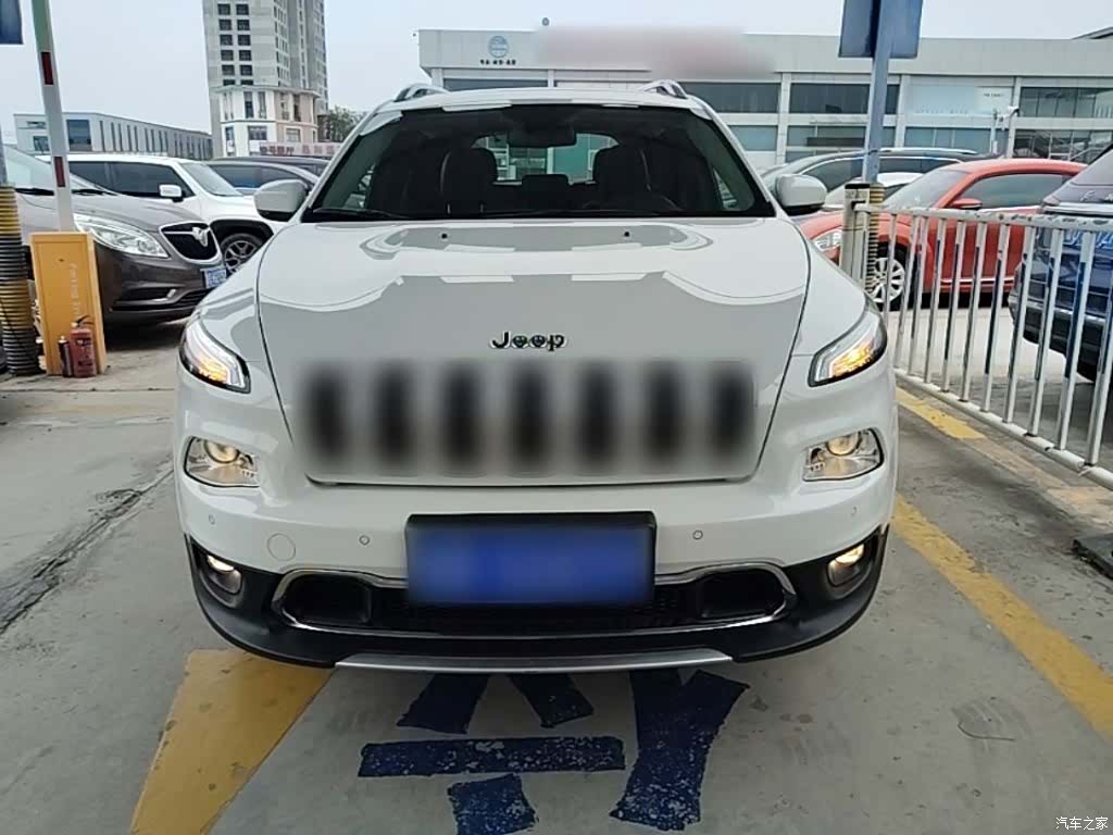 Jeep Cherokee, 2016 3