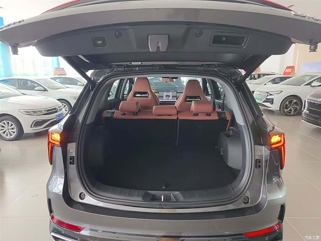 Changan CS75, 2025 19