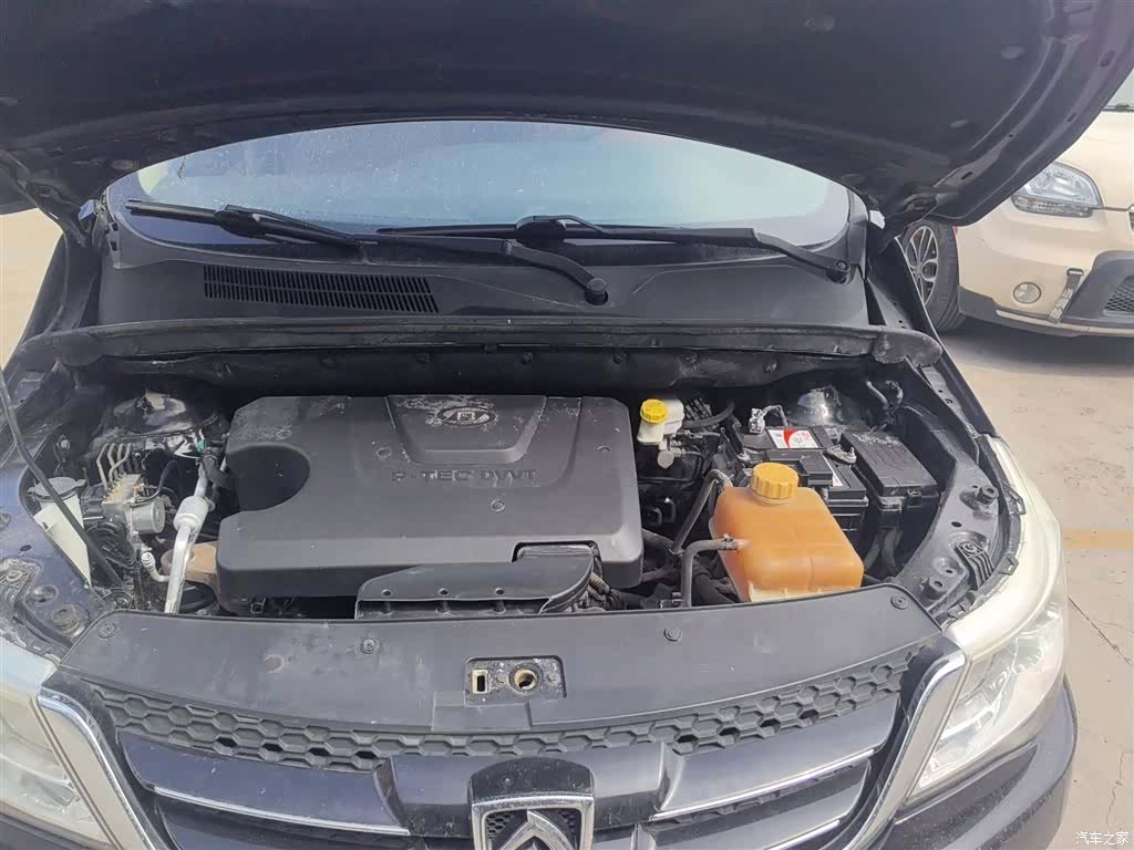 Wuling 730, 2016 15