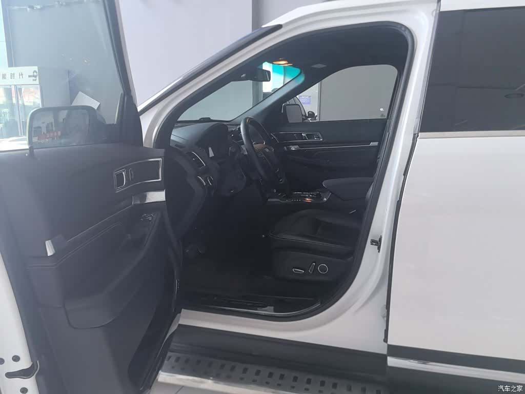 Ford Explorer, 2016 14