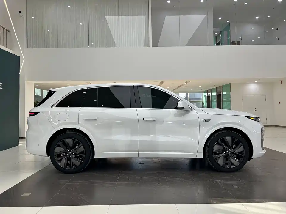 Li Auto Ideal L6