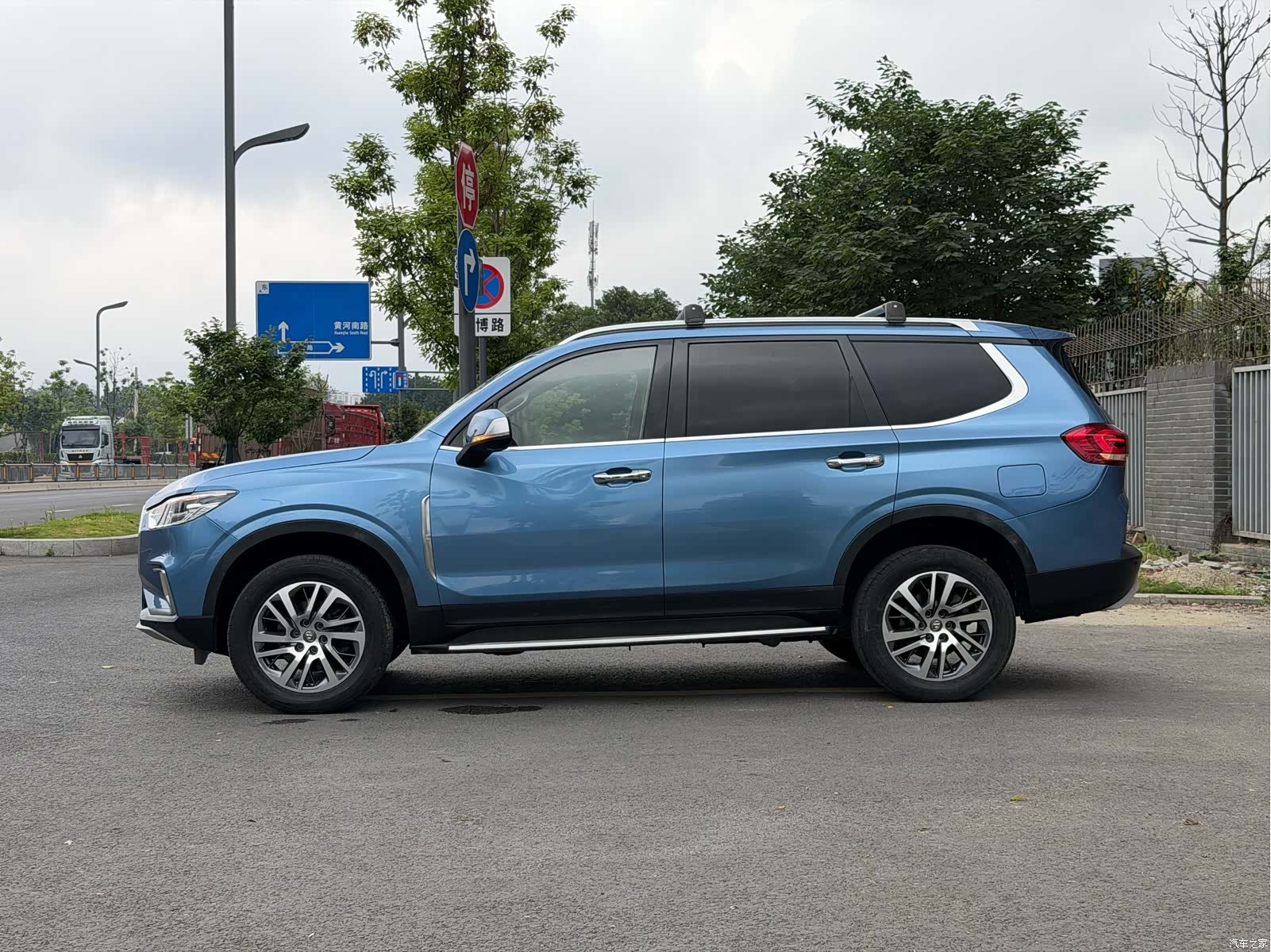 Maxus D90, 2018 26