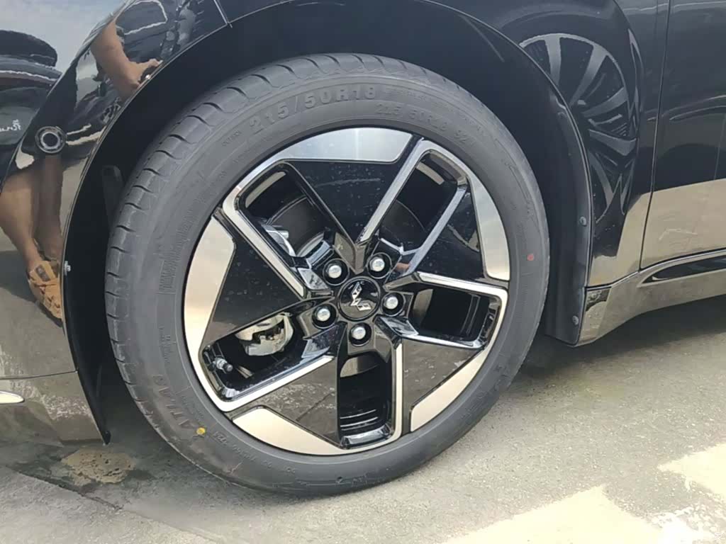 Wuling Starlight, 2025 23