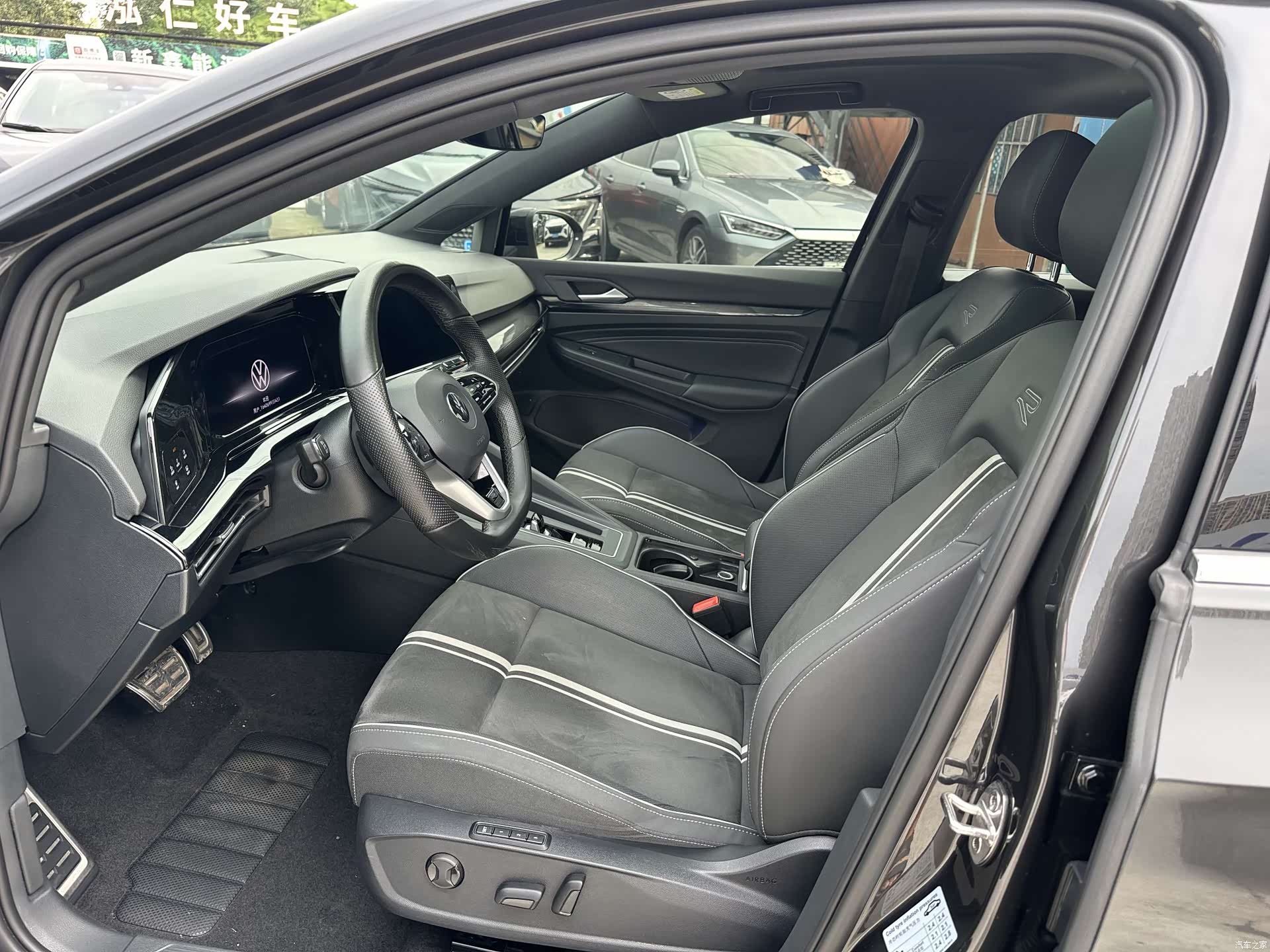 Volkswagen Golf, 2022 9