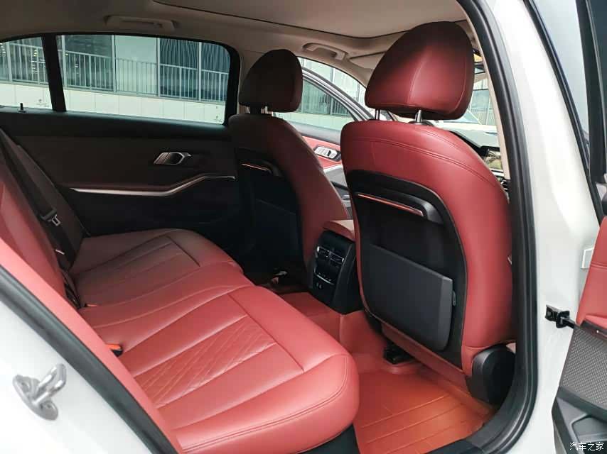 BMW 3 Series, 2022 все фото