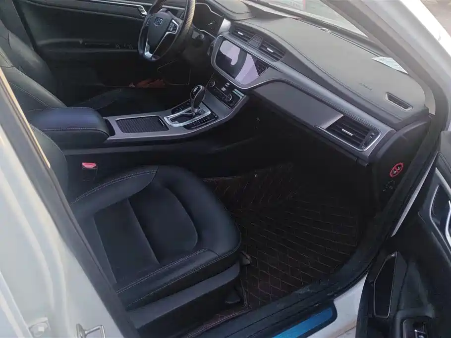 Geely Emgrand GL
