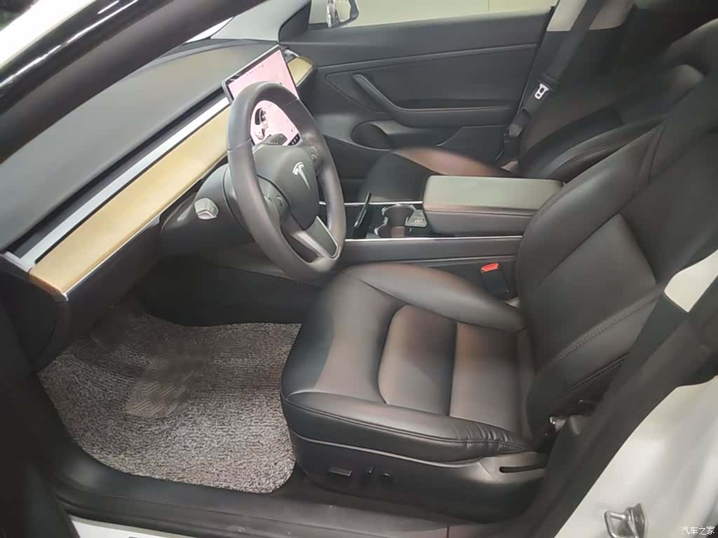 Tesla Model 3, 2020 15