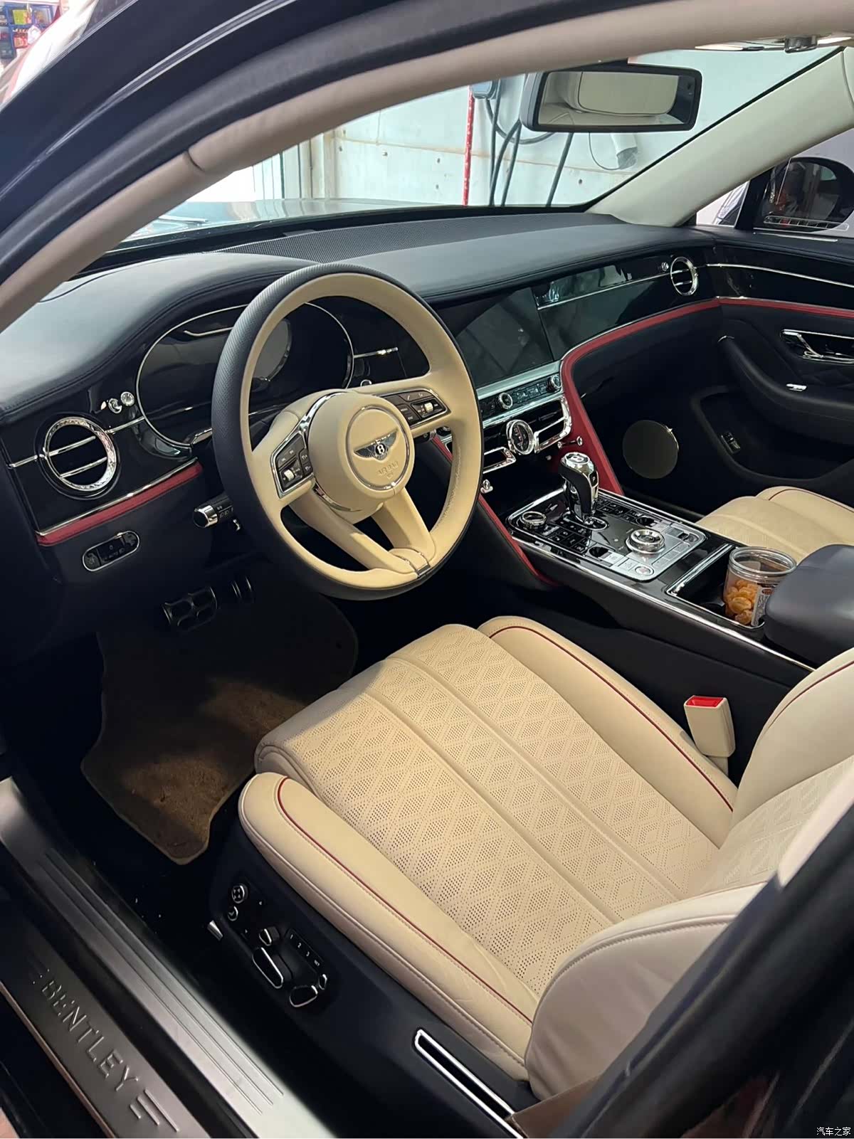 Bentley Flying Spur, 2014 13