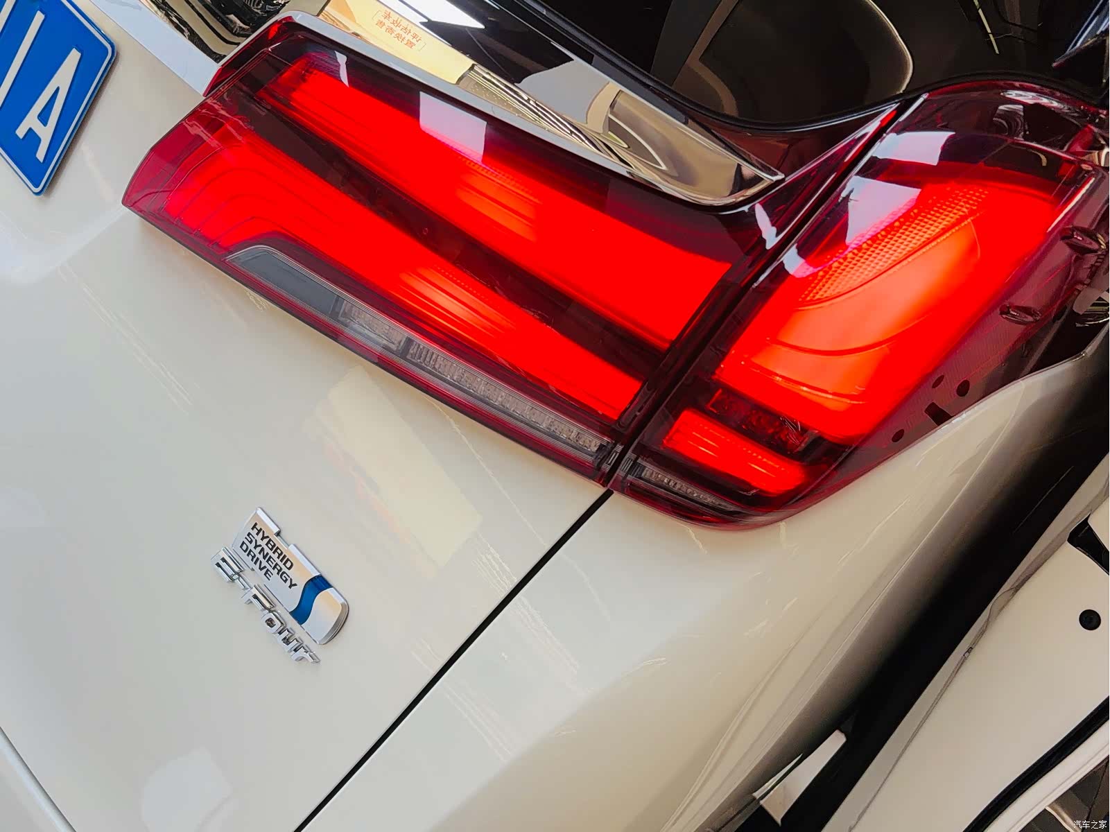 Toyota Alphard, 2022 21