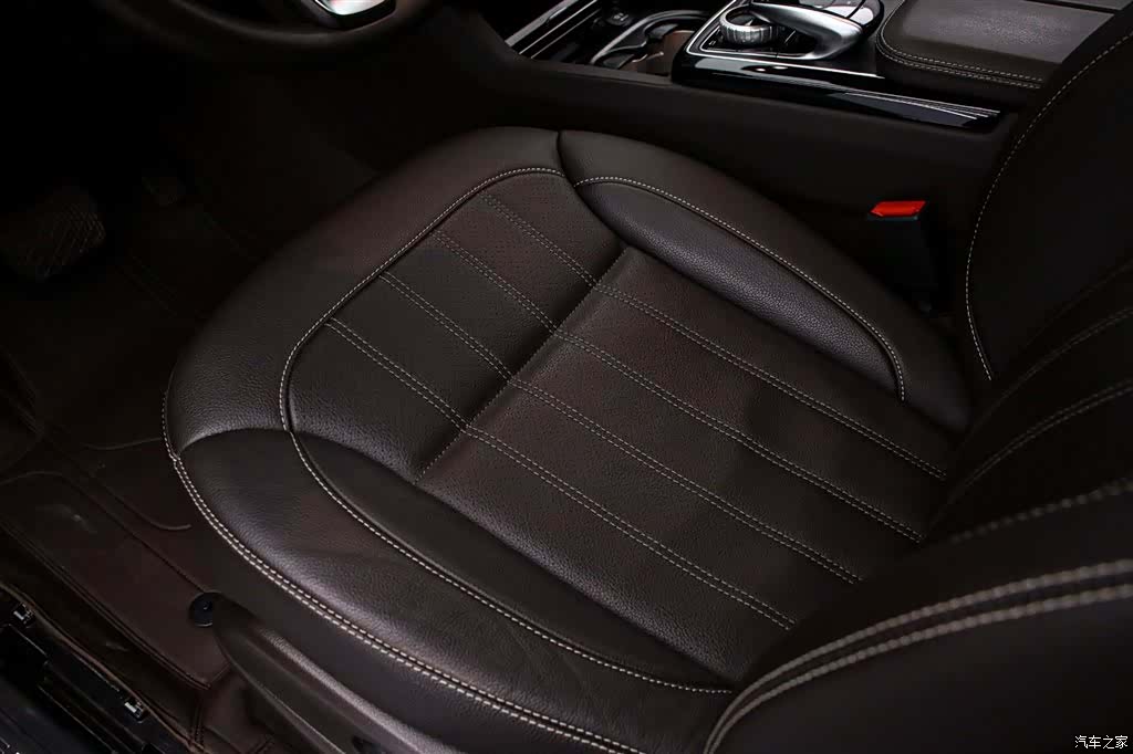 Mercedes-Benz GLS, 2018 13