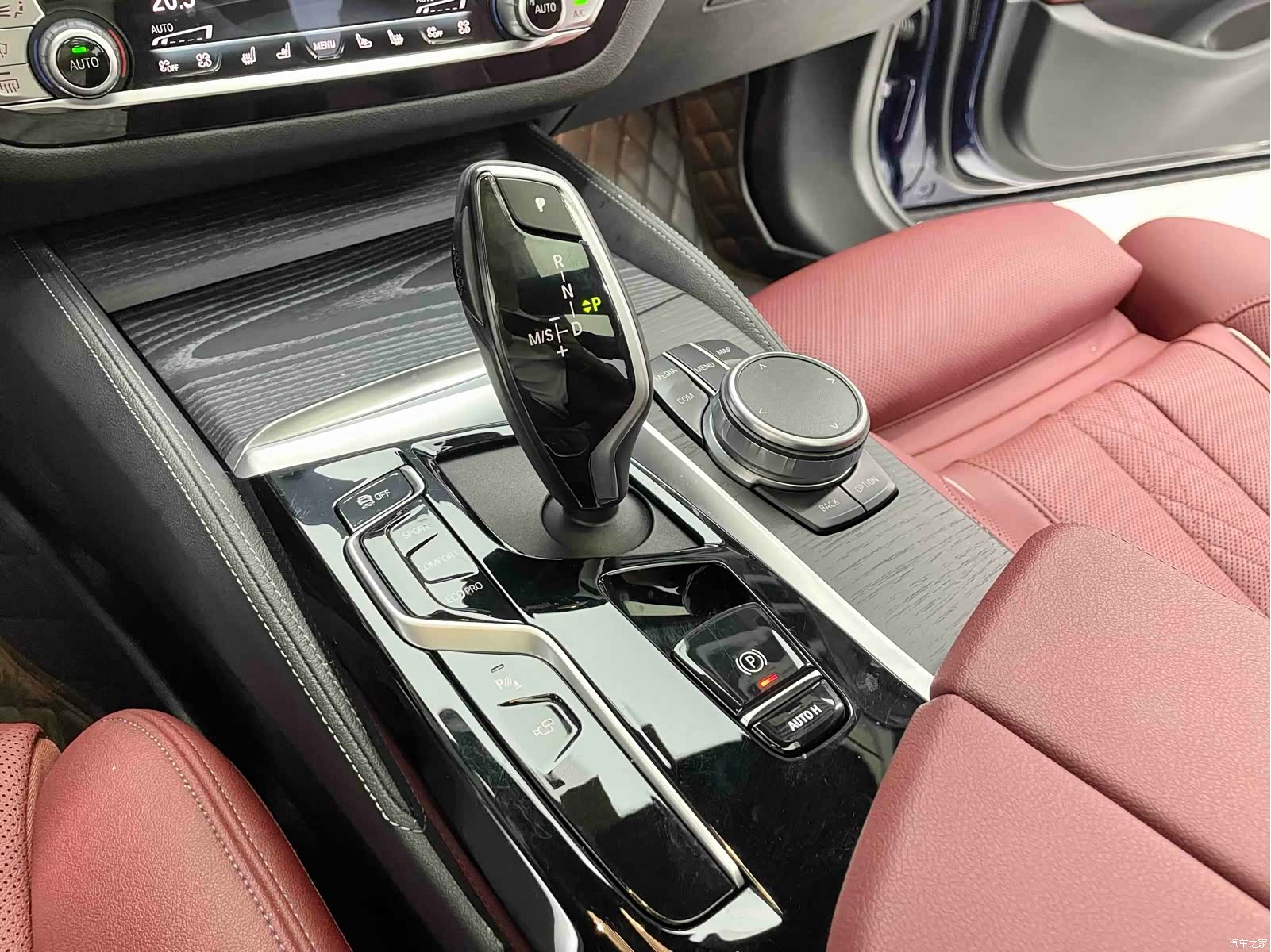 BMW 5 Series, 2022 9