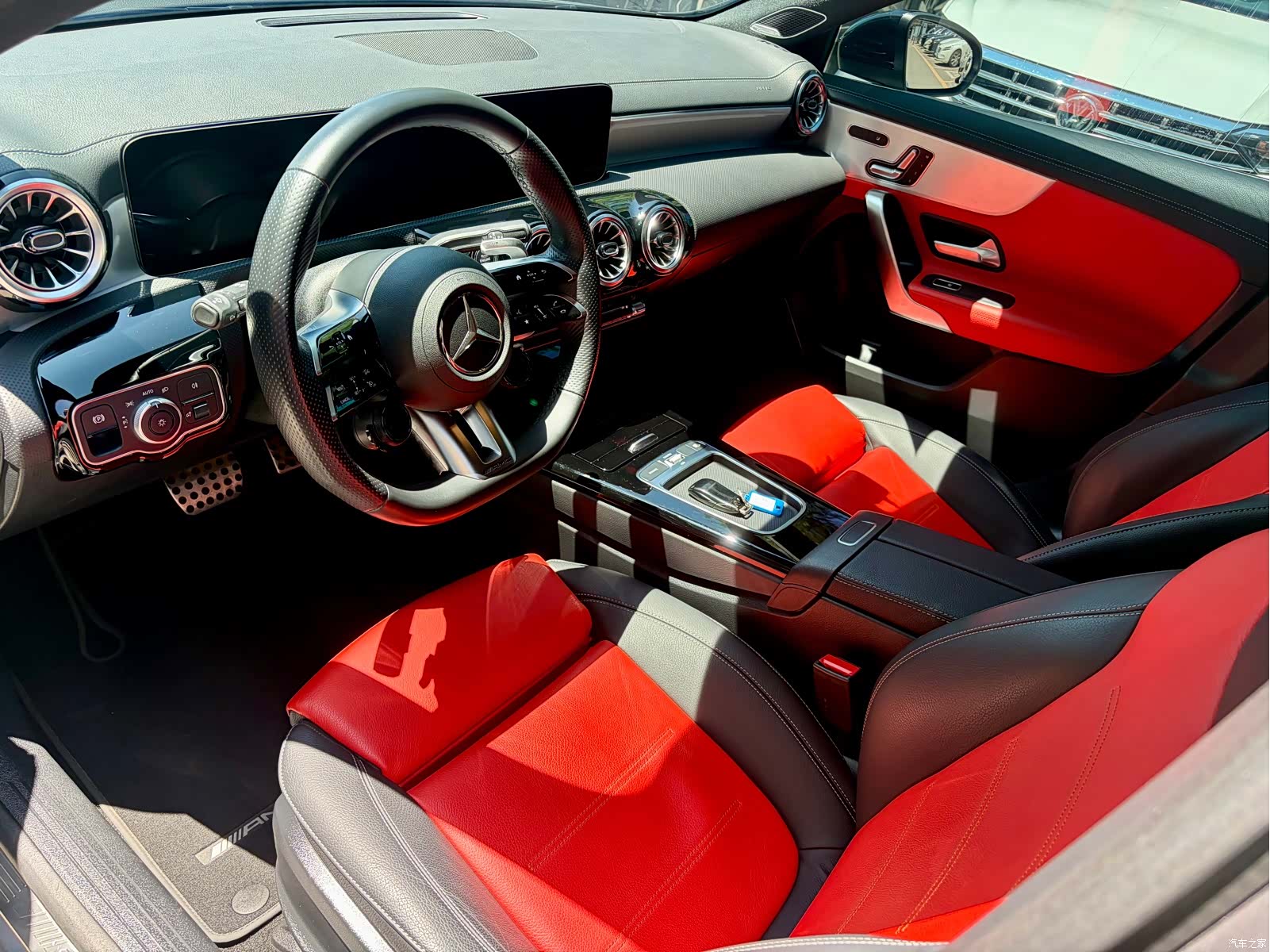 Mercedes-Benz A-Class, 2024 15