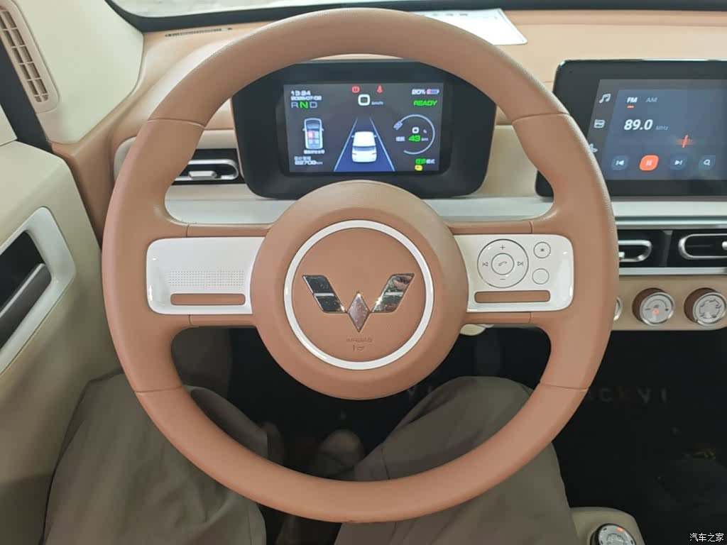 Wuling MINIEV, 2024 11