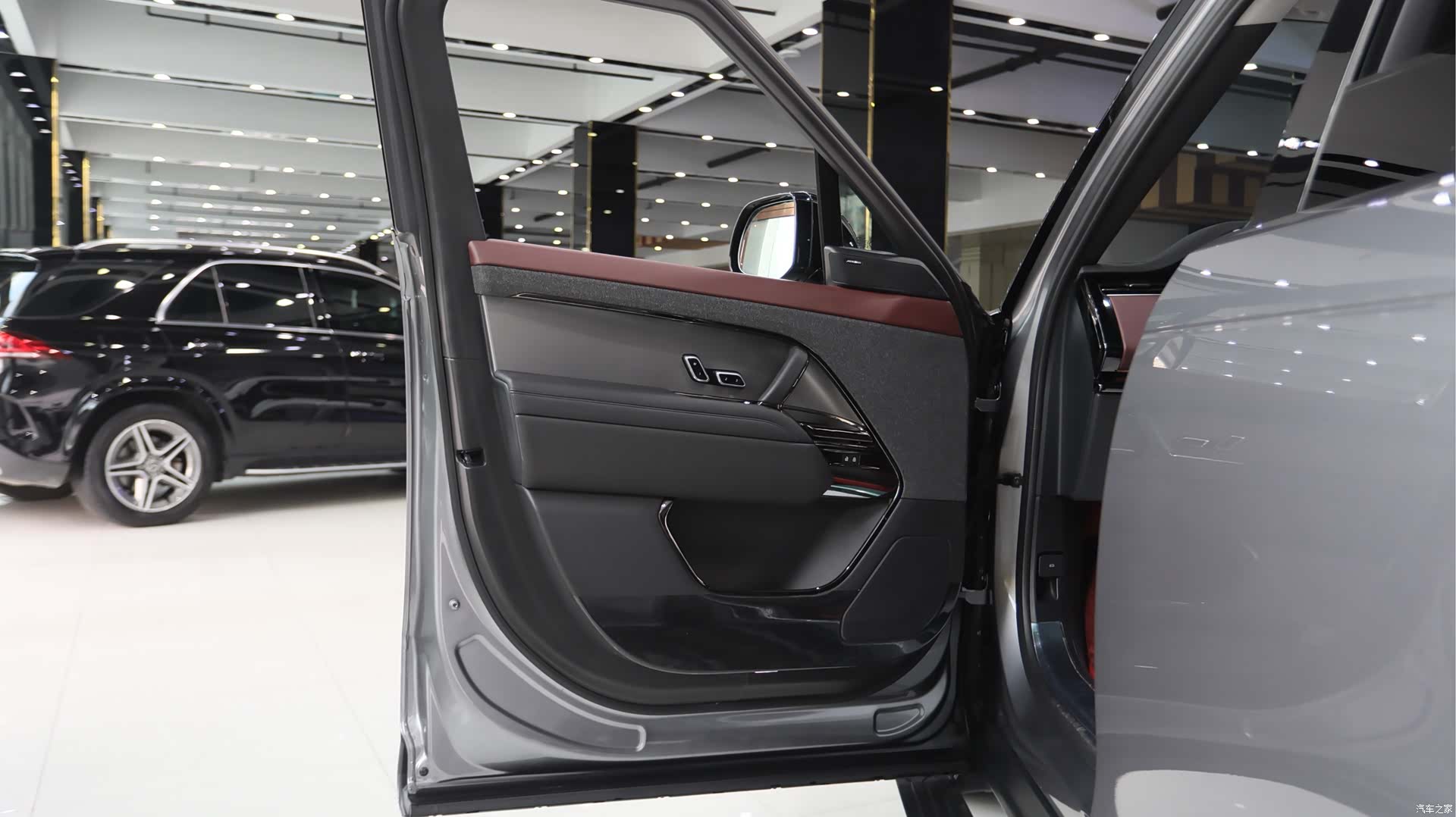 Land Rover Range Rover, 2023 все фото
